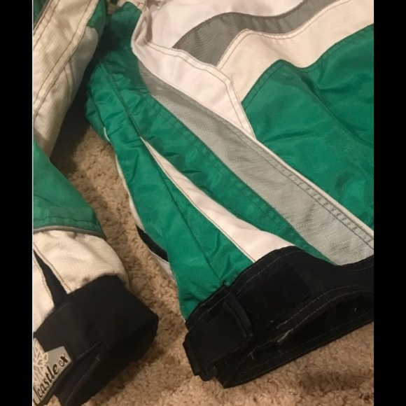 Women’s Castle X Winter/Snowmobile Jacket - Picture 10 of 12